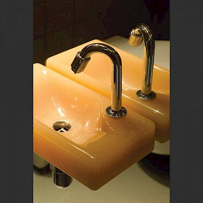 Liong Lie architects Divinatio restaurant wash basin from epoxy resin by Vincent de Rijk